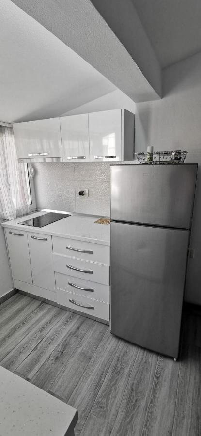 Mimoza Appartament Golem  Dış mekan fotoğraf