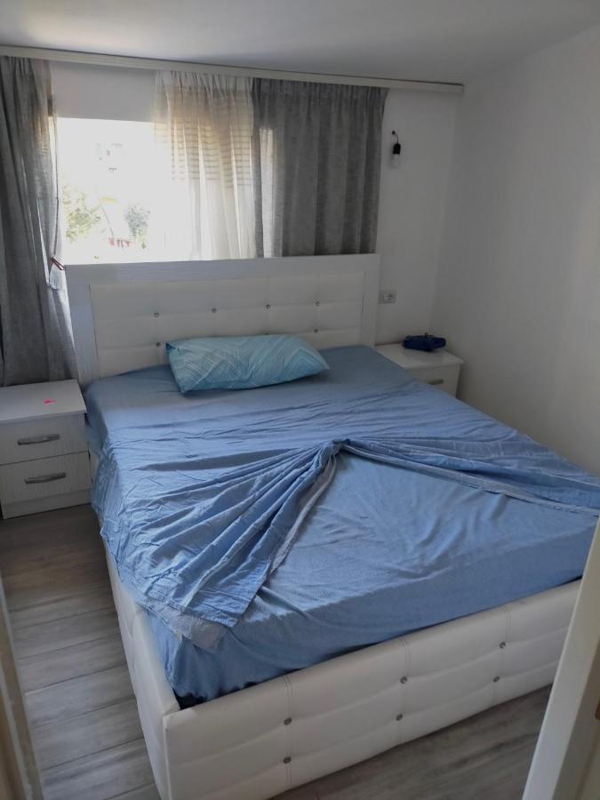 Mimoza Appartament Golem  Dış mekan fotoğraf